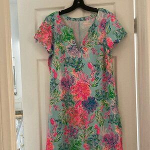 Lilly Pulitzer UPF 50+ sophletta short sleeve dress. Size L  brand new